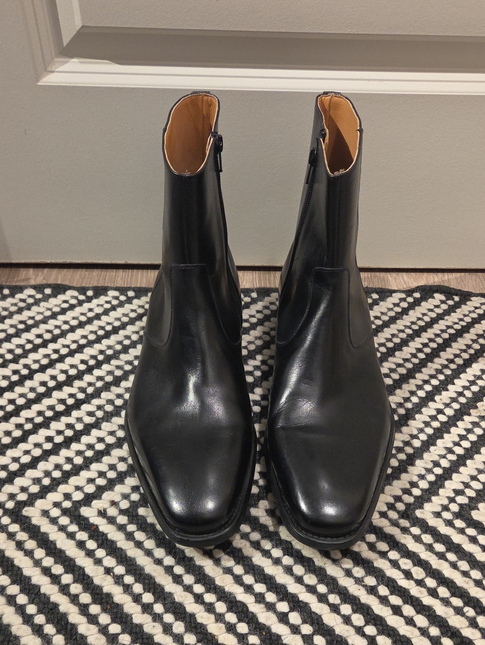 Magnanni Black Leather Boots